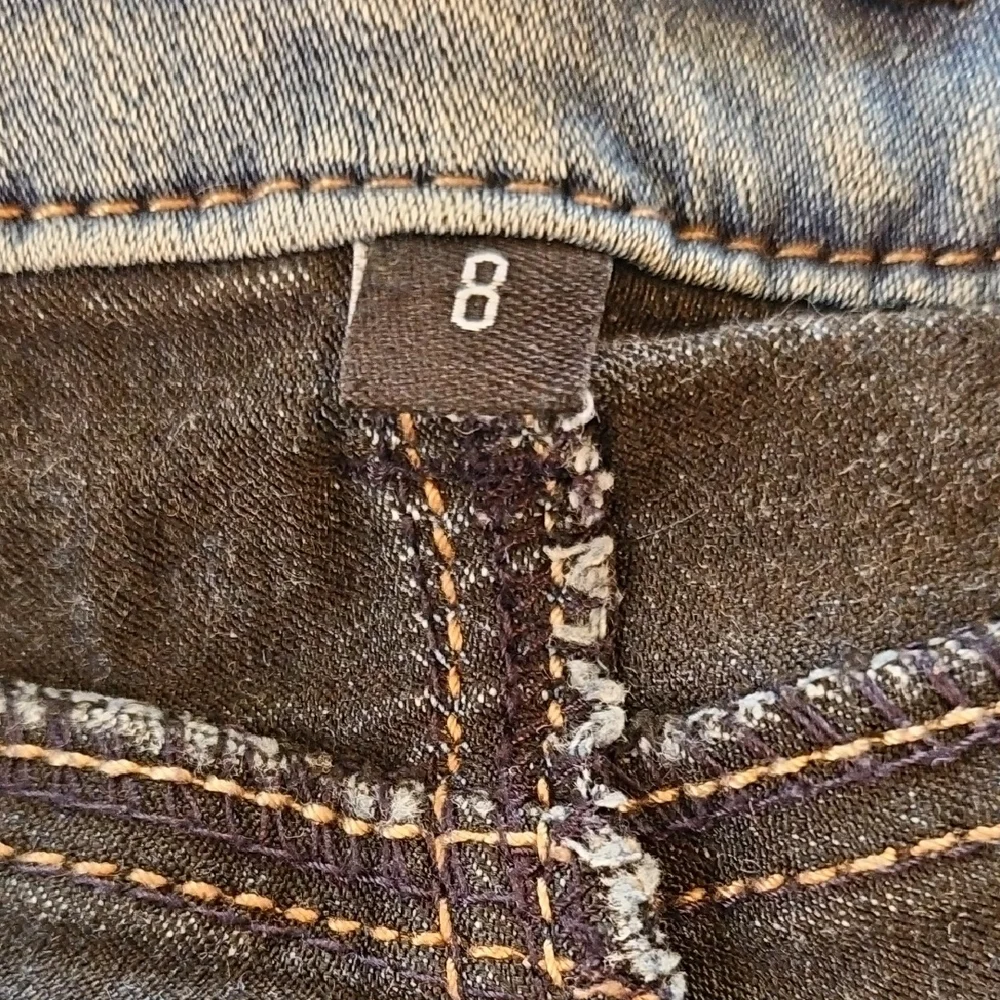 1822 'Butter' Denim  Mid-Rise Skinny Jeans- Size 8 - Picture 8 of 8